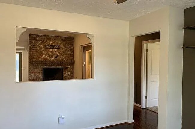 Foto del edificio - 6318 Leaf Arbor Dr