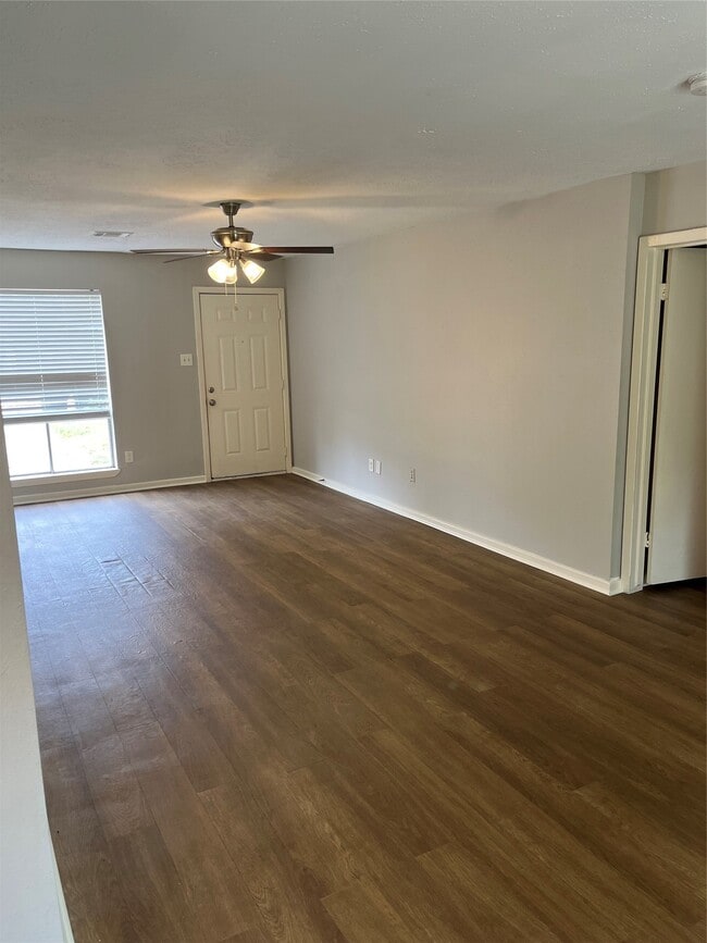 Building Photo - 5142 Madden Ln