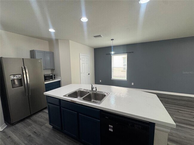 Foto del edificio - 4806 Chatterton Way