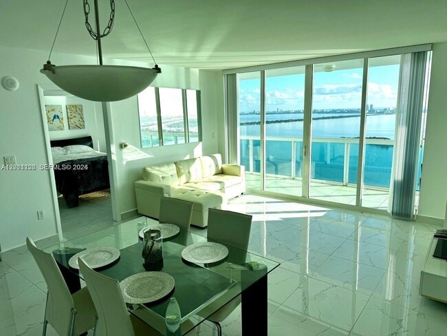 Foto del edificio - 1800 N Bayshore Dr