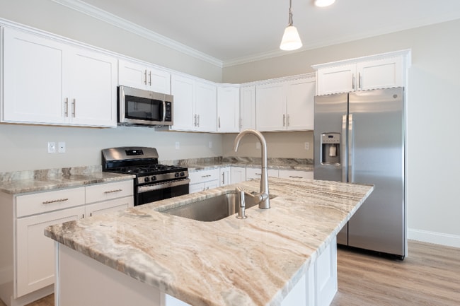 Foto del edificio - 14 Edgewater Cir