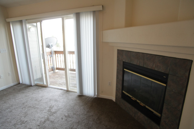 Building Photo - 7429 S Alkire St