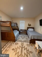 Building Photo - 501 Hungerford Dr