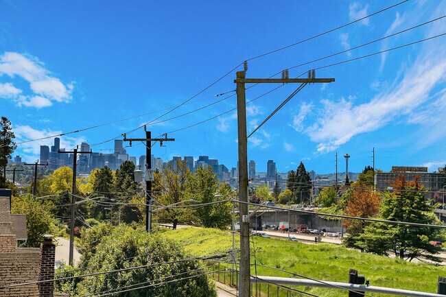 Vistas del centro de Seattle y la Space Needle - 5004 7th Ave NE