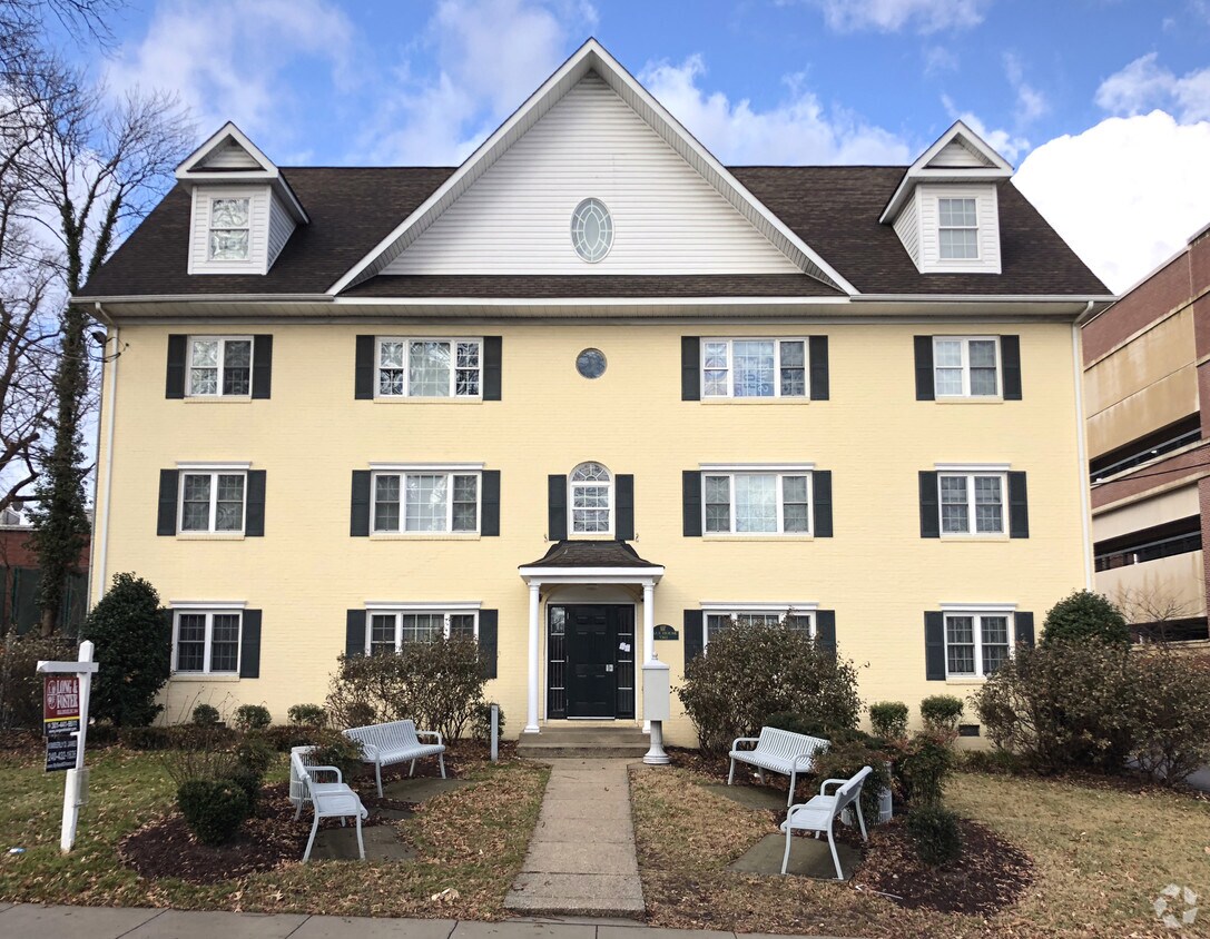 Foto del edificio - 7302 Yale Ave