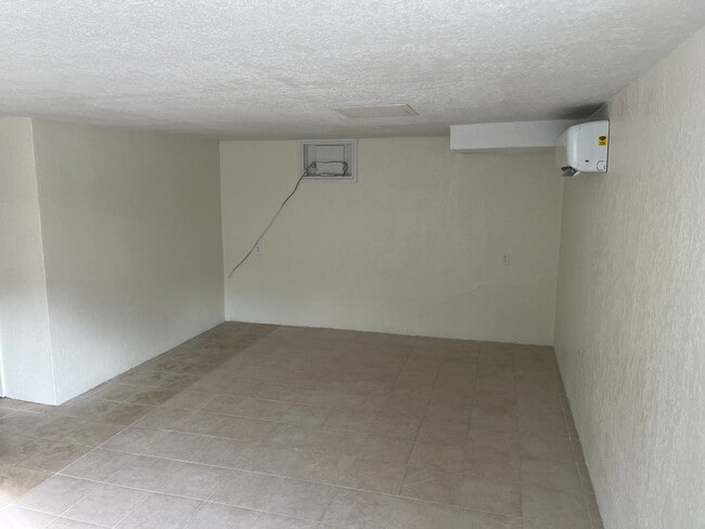 Building Photo - 600 Riverview Blvd