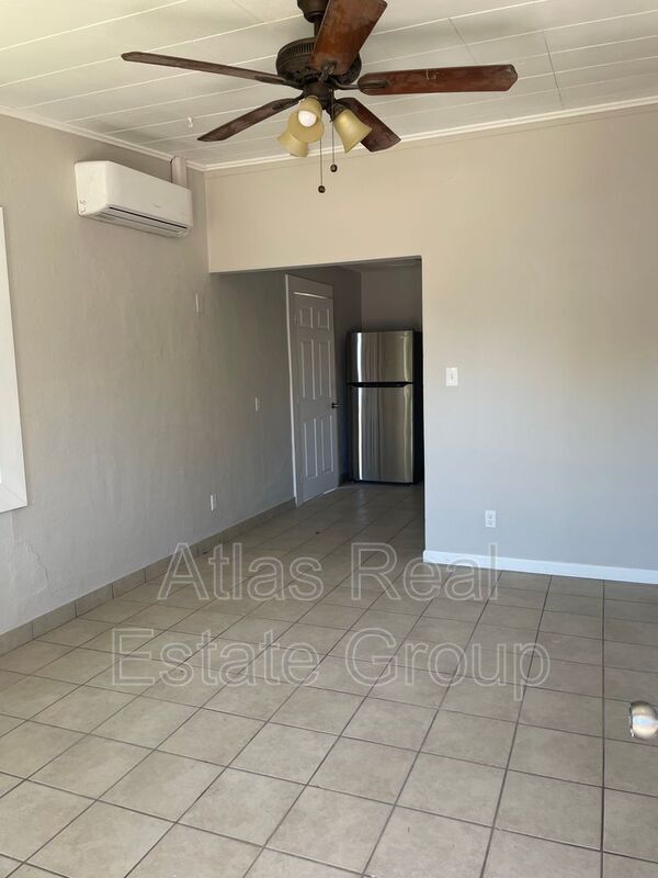 Building Photo - 1741 W Desert Cove Ave