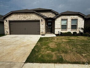 Building Photo - 1011 Pecos St