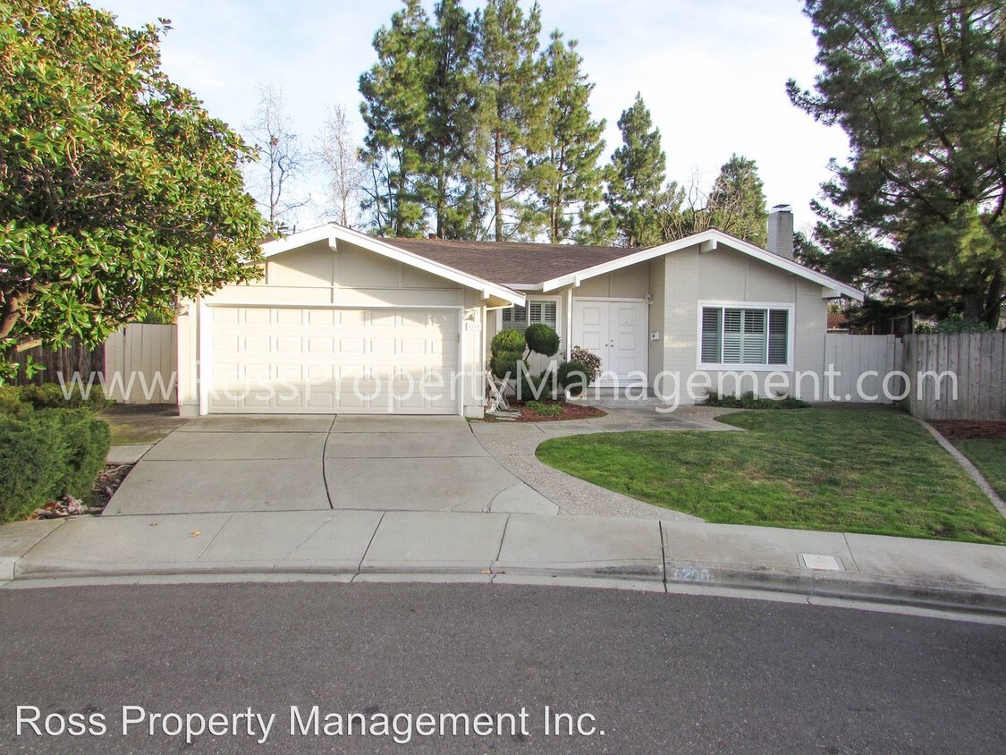 Primary Photo - 6208 Garner Ct
