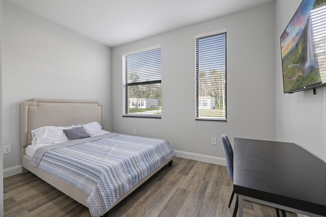 Foto del edificio - 1917 Lorna Ave