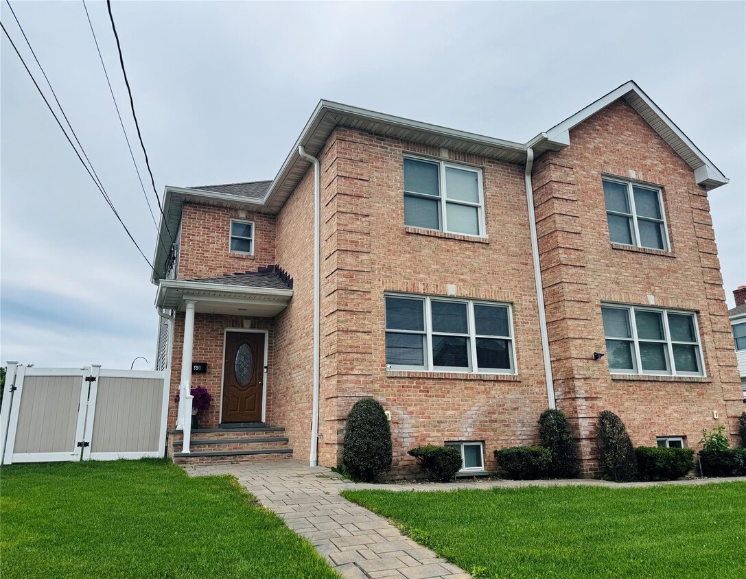 Primary Photo - 6 Guilfoy St