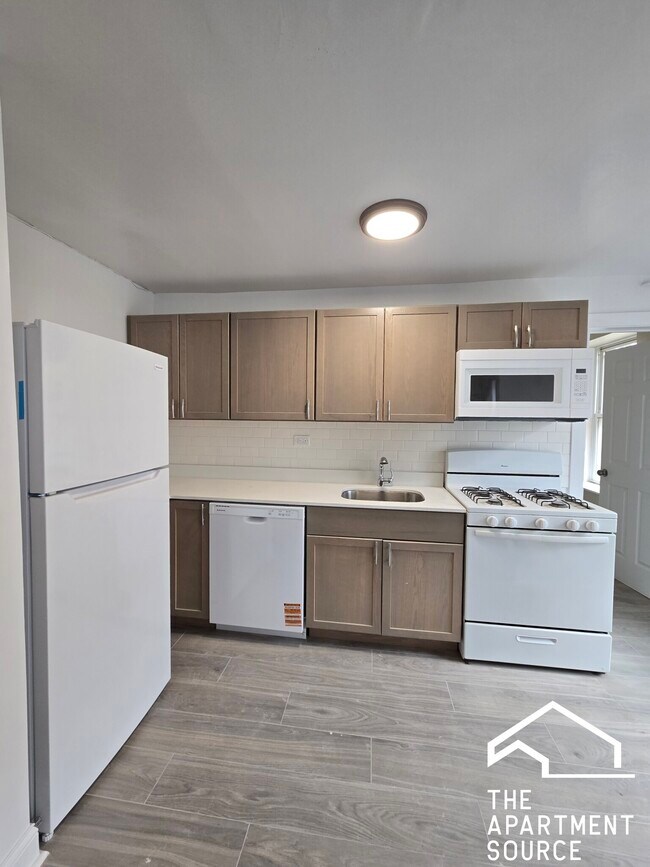 Foto del edificio - 4866 N Magnolia Ave
