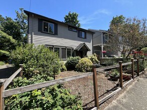Building Photo - 9304 N Macrum Ave