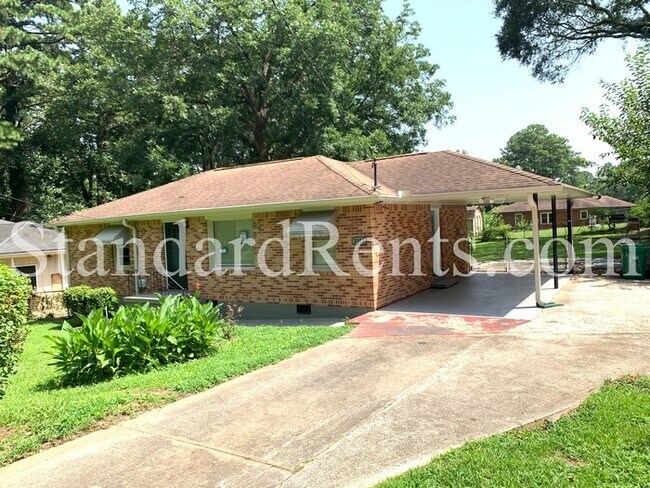 Building Photo - Ranch in Decatur