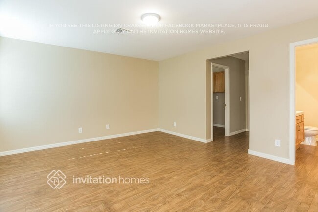 Foto del edificio - 3703 Funston Way