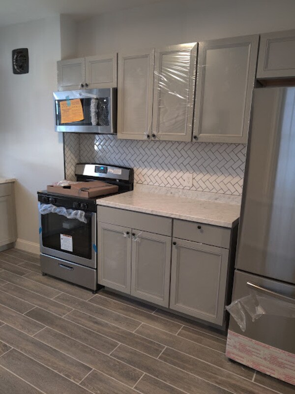 Foto del edificio - 6535 Windsor St