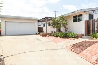 Building Photo - 5507 Gala Ave