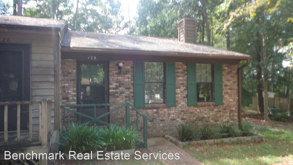 Primary Photo - 2 br, 1.5 bath House - 128 Parkbrook Circle