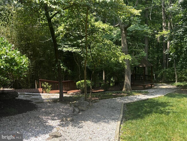 Foto del edificio - 2602 Woodfern Ct
