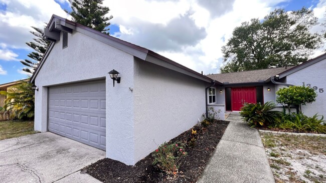 Building Photo - Spacious 4BR/2BA Home in Winter Springs wi...