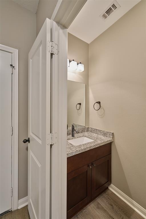 Building Photo - 132 Artesian Way