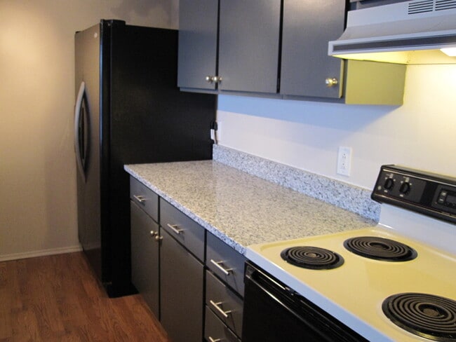 Foto del edificio - 820 Cliffs Dr