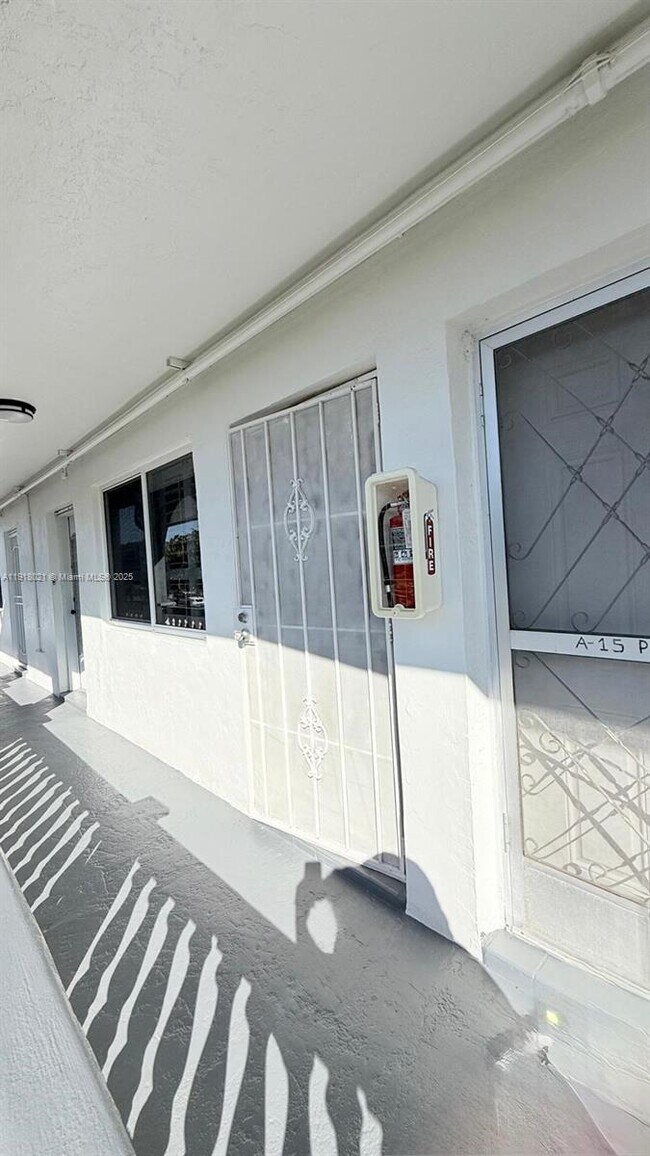 Foto del edificio - 20337 NE 2nd Ave