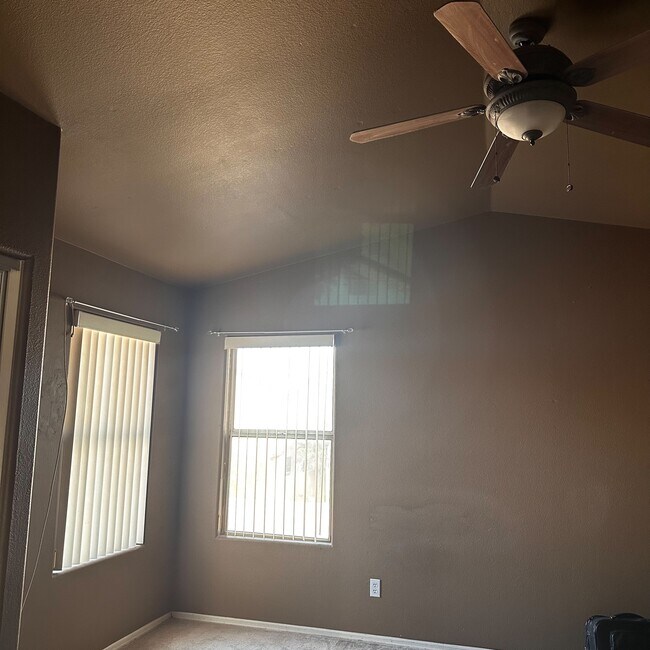 Foto del edificio - 4062 E Coolbrook Ave