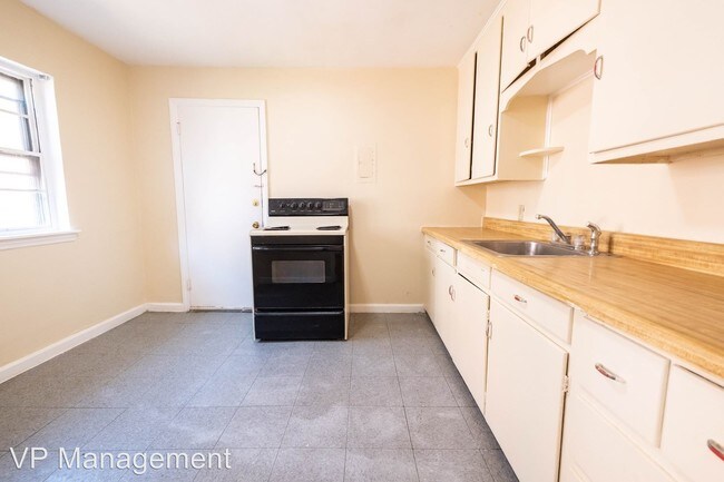 Foto del edificio - 105-111 School St