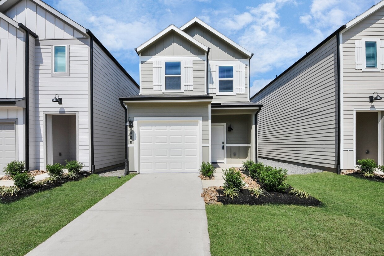 Foto principal - 1006 Moon Drop Ln
