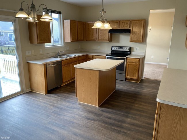 Foto del edificio - 3 br, 2.5 bath House - 18818 Livingston Dr