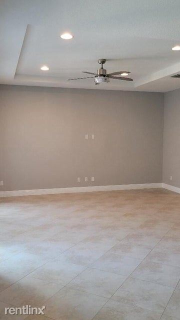 Foto del edificio - 3 br, 3 bath House - 4519 Cadiz Cir