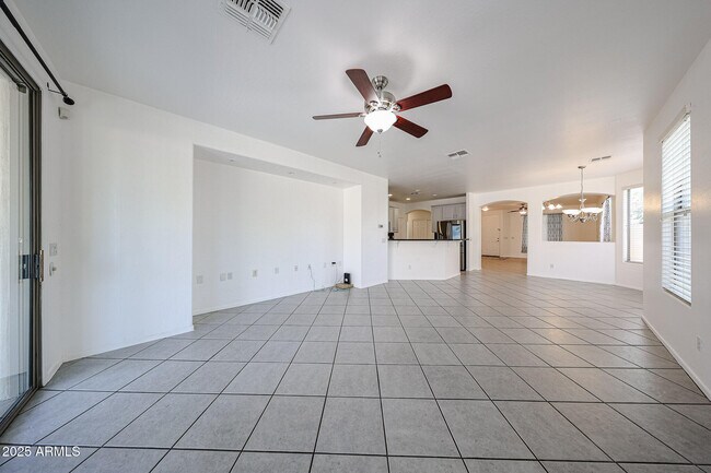 Foto del edificio - 14991 N 135th Dr