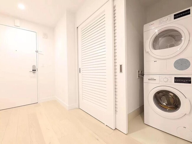 Building Photo - 131-01 40th Rd