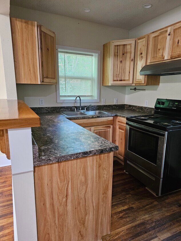 Foto principal - 1410 E McDaniel St