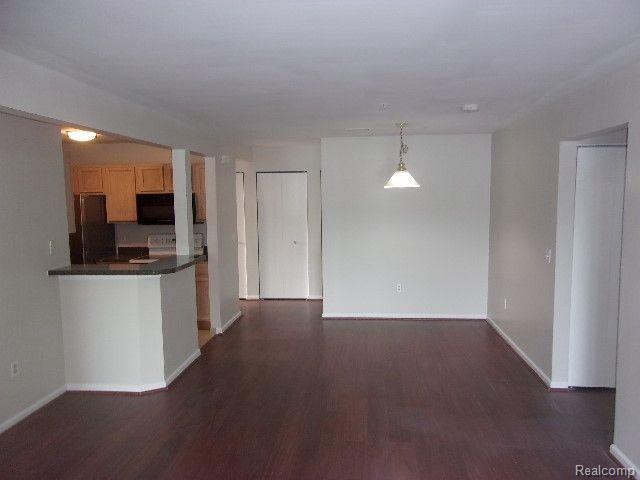 Building Photo - 866 Amanda Ln