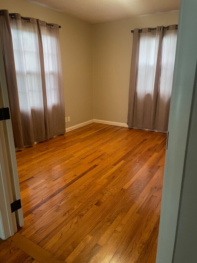 Foto del edificio - 3355 NE 84th Ave