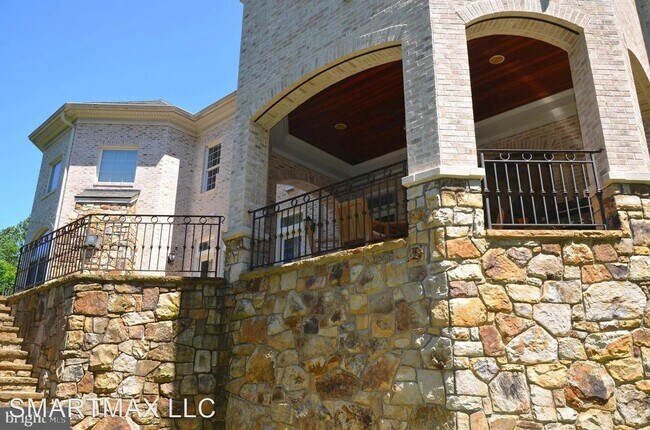 Building Photo - 6 br, 6.5 bath House - 1140 Bob O Link Cir
