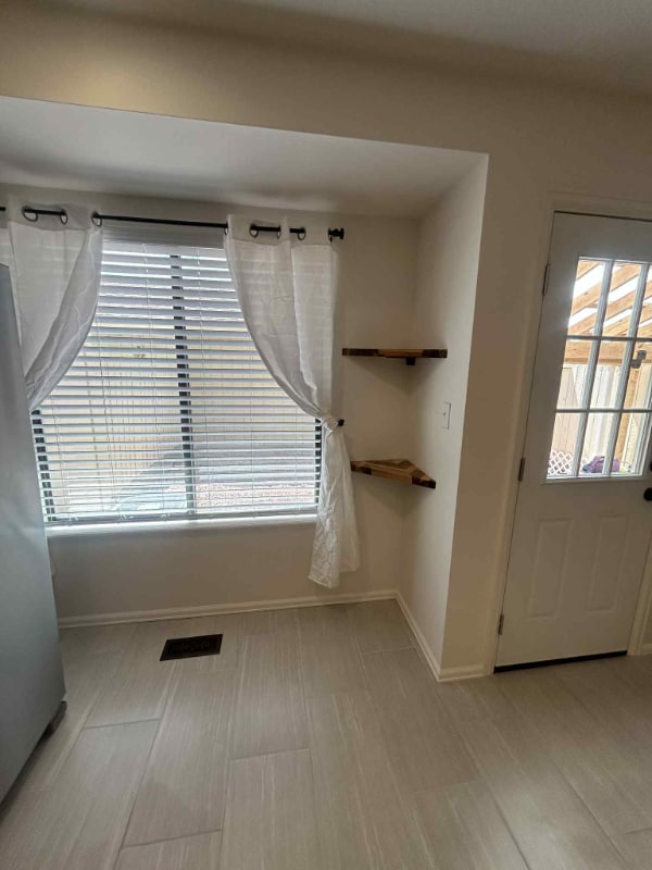 Building Photo - 2675 Springside Ct