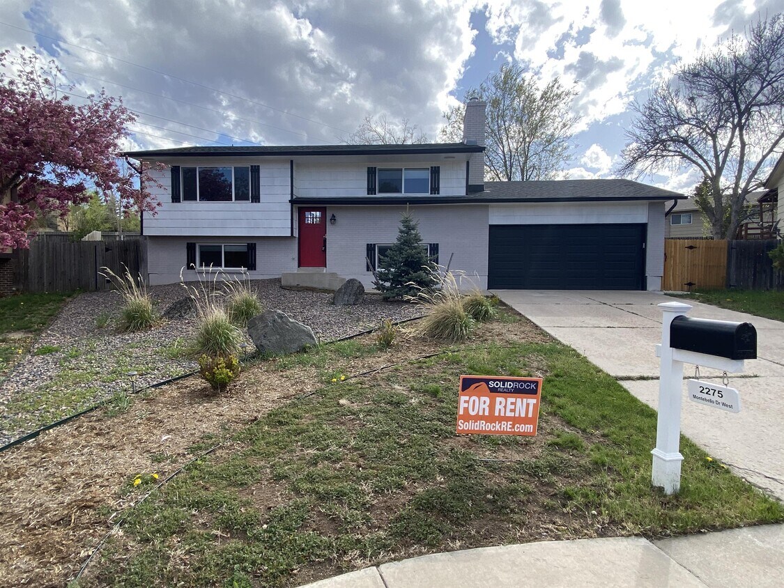 Primary Photo - 2275 Montebello Dr W