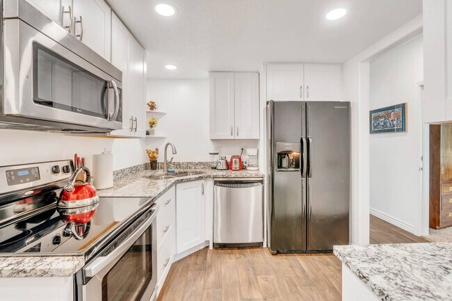 Foto del edificio - 12067 Lampton View Dr