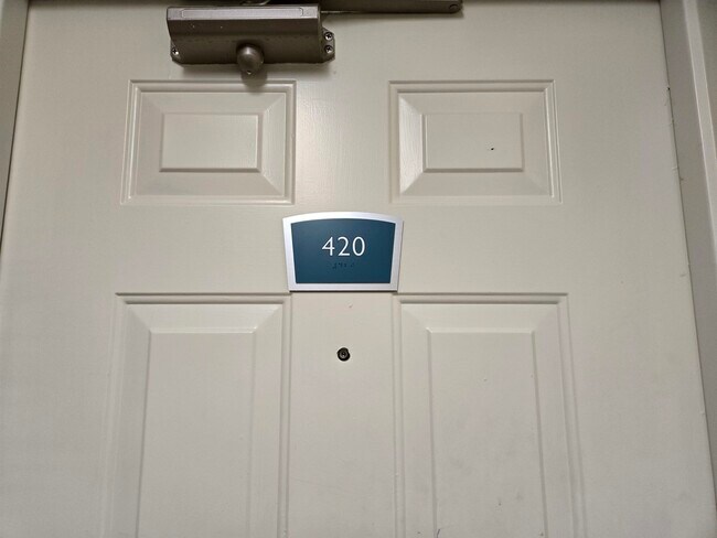 Foto del edificio - 4 Midhurst Rd