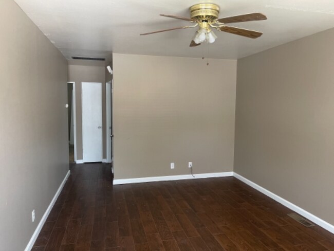 Building Photo - 228 3rd St