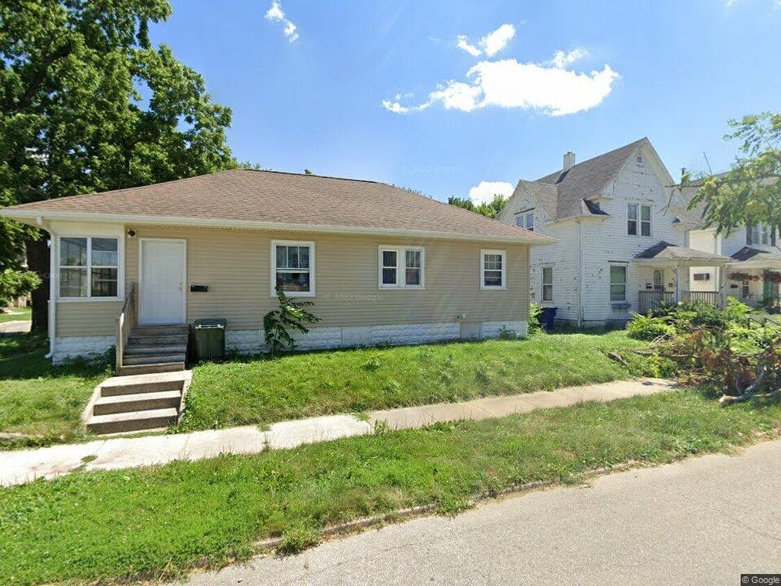 Foto principal - 3 Bedroom Single Family home