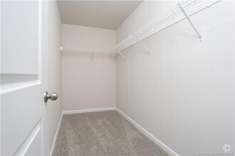 Building Photo - 399 Salisbury Cir