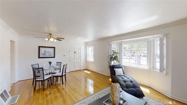 Foto del edificio - 5669 San Vicente Blvd