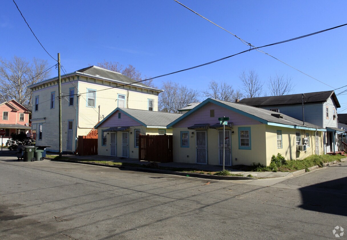 Foto principal - 1001 E Gwinnett St