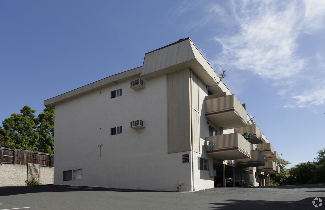 Foto principal - Benicia Heights Apartments