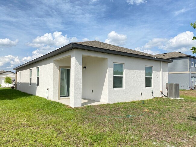 Foto del edificio - 35606 Buttonweed Trl