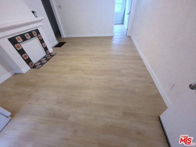 Foto del edificio - 1203 E 15th St